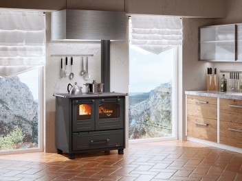 La Nordica Extraflame Family 4,5