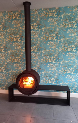 Dik Geurts Odin plateau houtkachel 