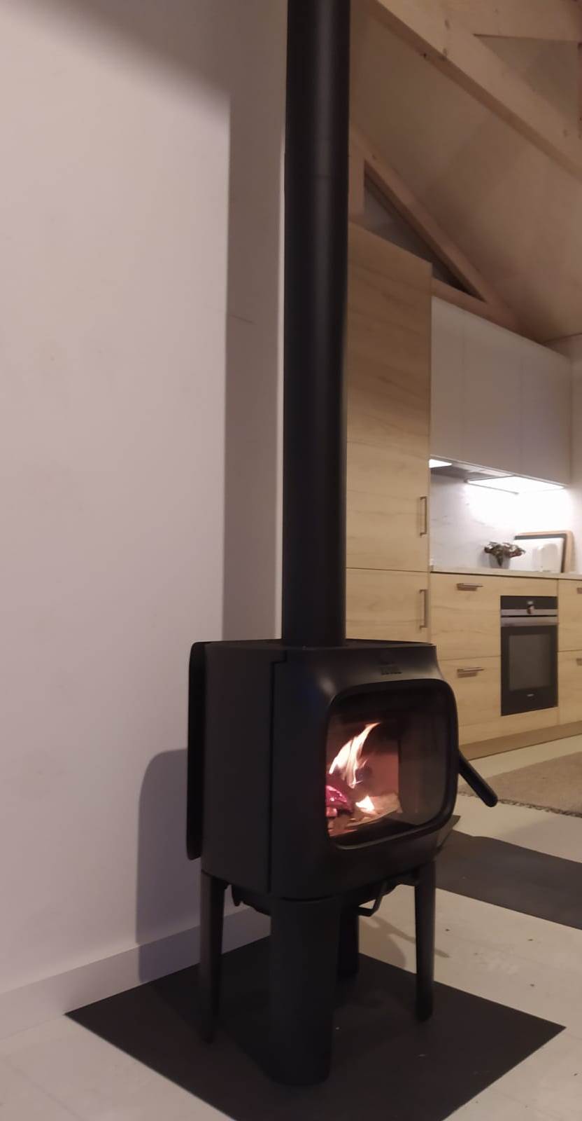 Jotul F105 LL houtkachel in Drijber | 't Stokertje