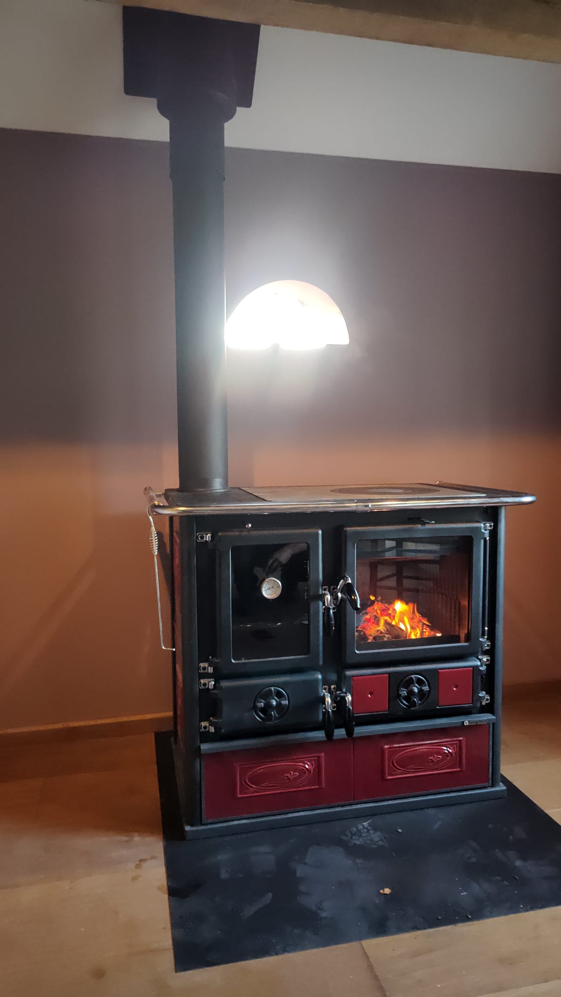 La Nordica Extraflame Rosa Sinistra Reverse houtkachel oven in